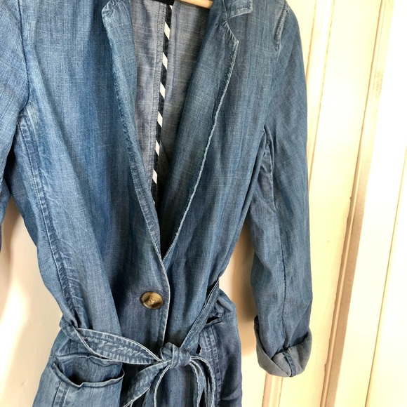 Gap loose fitting chambray jacket - Picture 3 of 4